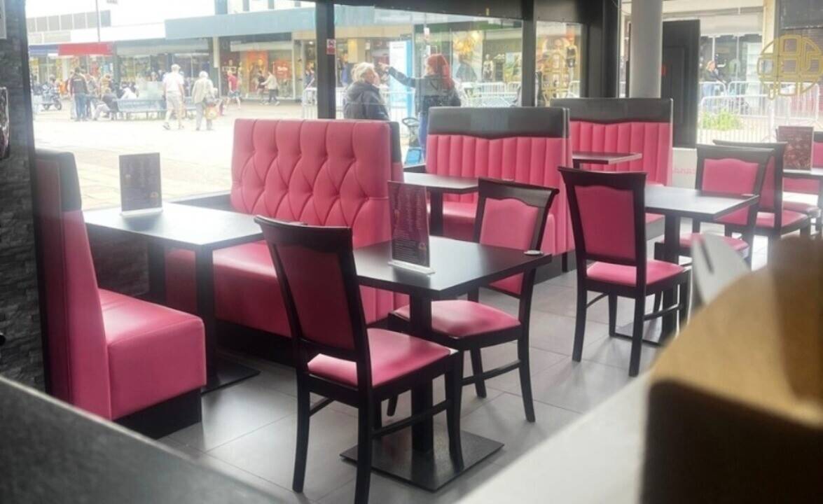 DESSERT PARLOUR & FULL ARCADE CENTRE FOR SALE IN HARLOW, ESSEX Photo 4