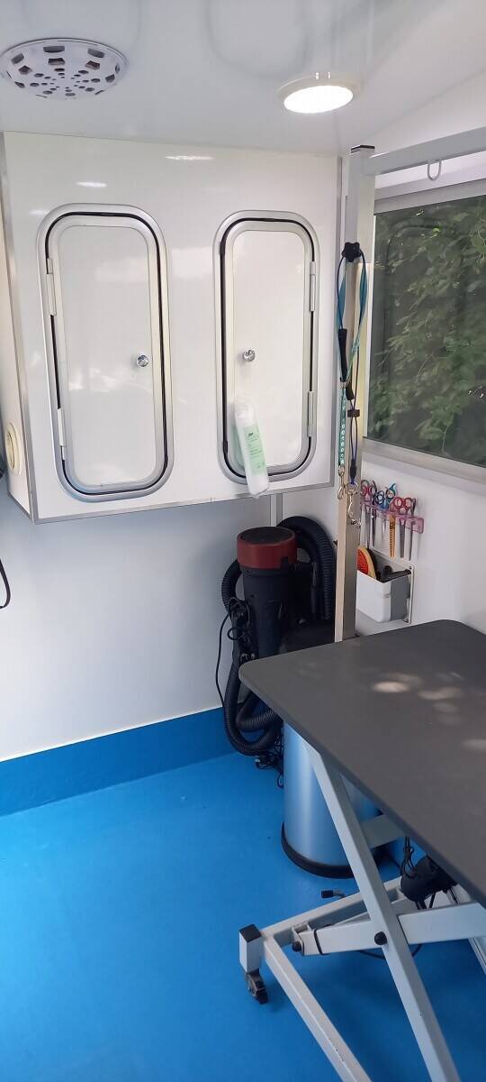 Dog grooming trailer for sale in Aberdeen