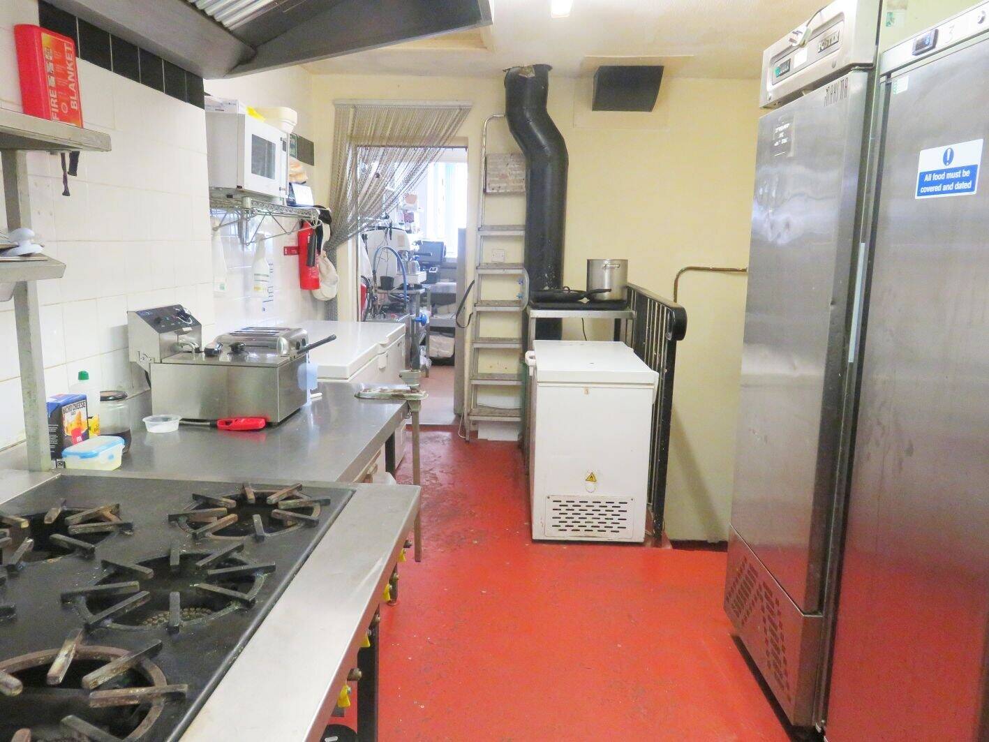 FIRMLY ESTABLISHED FISH & CHIP SHOP WITH 3 BEDROOM ACCOMMODATION IN CHARMING COASTAL TOWN