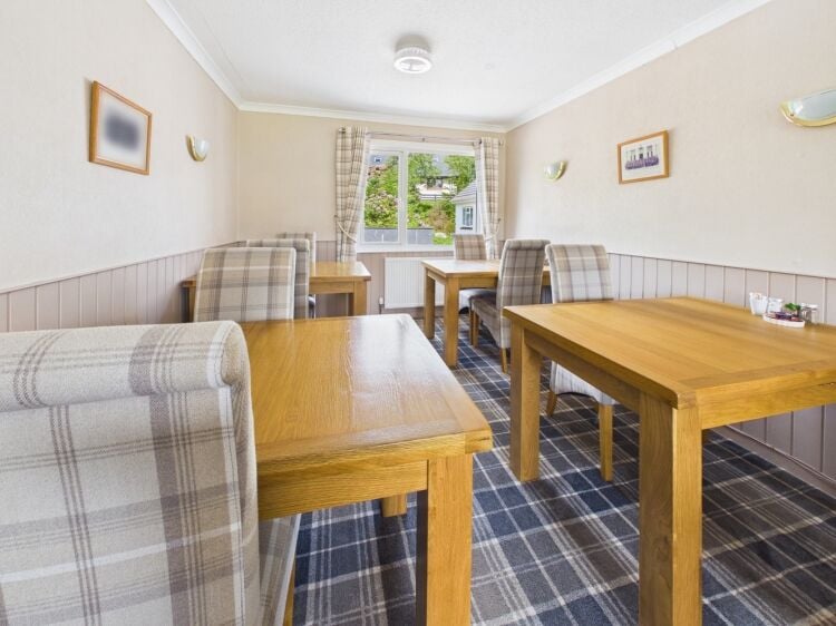 Highland Guest House with views, lifestyle change and growth potential Photo 4
