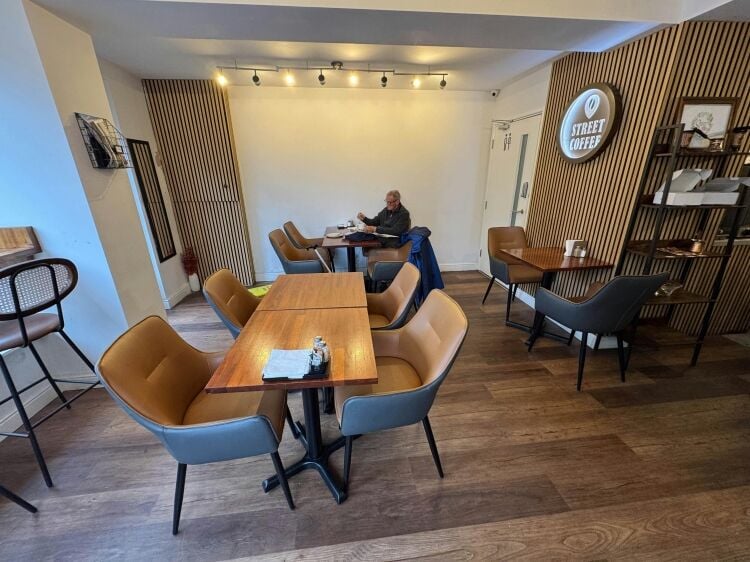 Superbly Fitted & Equipped Coffee Shop