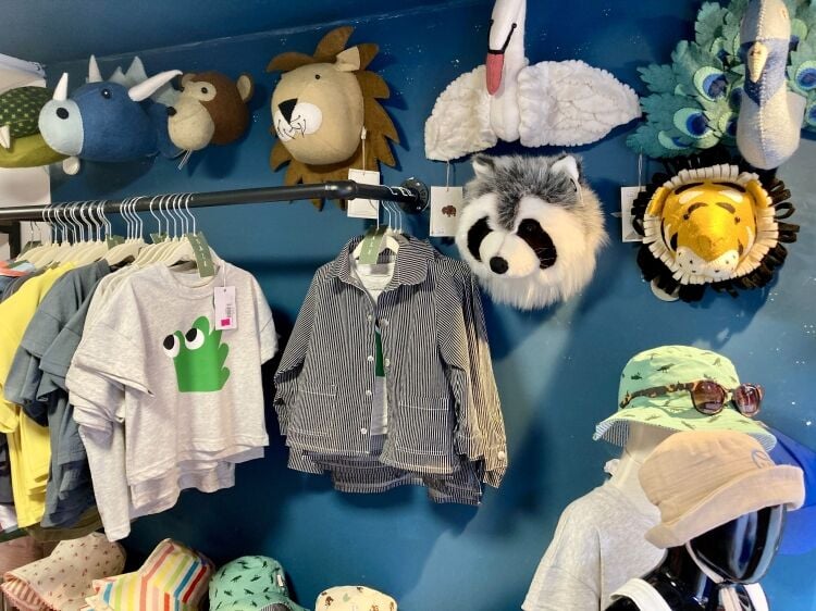 CHILDRENS CLOTHING, ACCESSORIES, TOYS, & GIFTS OR AVAILABLE EMPTY