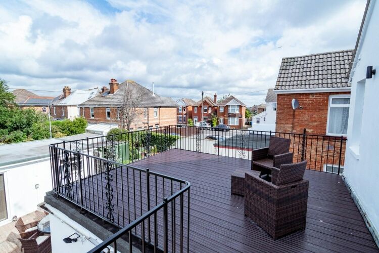 Fully Refurbished HMO Investment Property Occupying Prominent Position