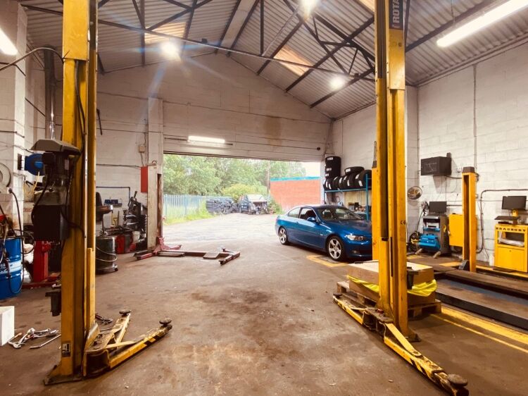 Leasehold MOT Testing Station, Service & Tyre Centre, Located in Nottingham