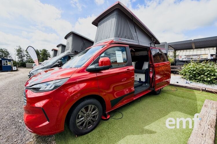 Camper Van Sales Photo 4