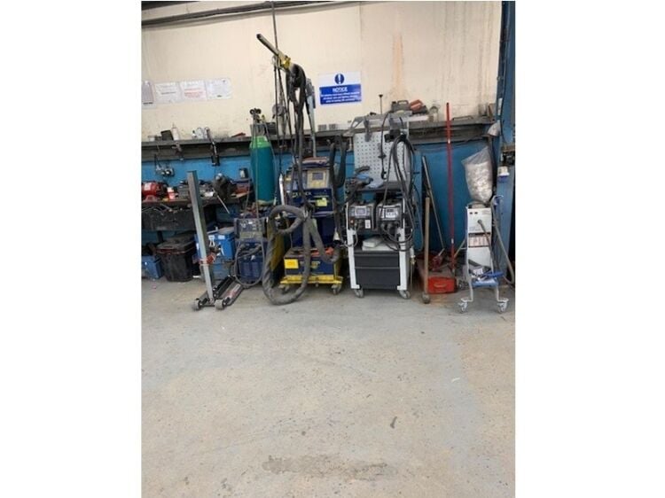 Established Freehold Accident Repair Centre – Wiltshire Photo 4