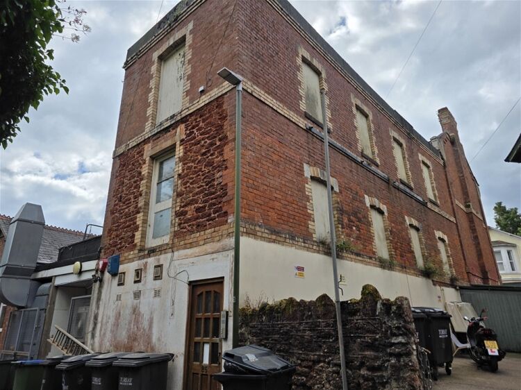 Auction Lot: 3 x Flats for sale in Torquay For Sale in Torquay