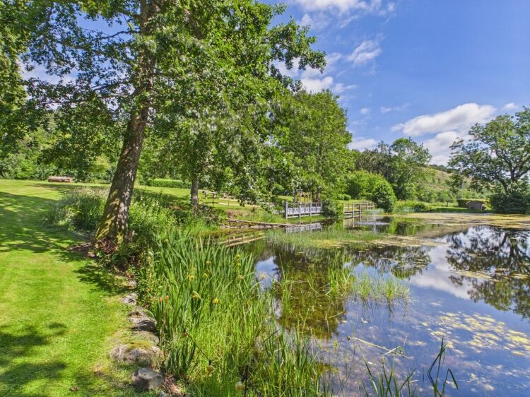 Grand Loch Ness estate with thriving exclusive-use hospitality business Photo 4