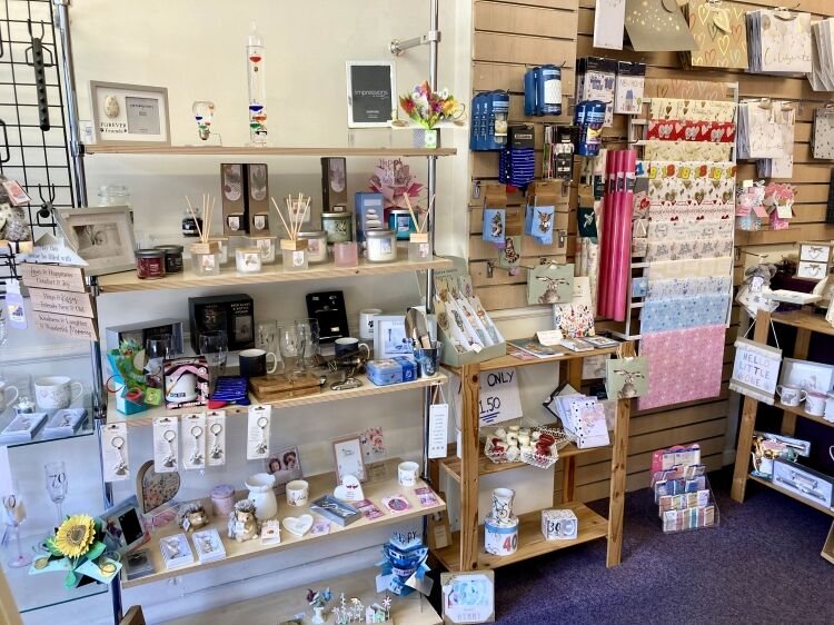 GREETING CARDS & GIFTS OUTLET Photo 4