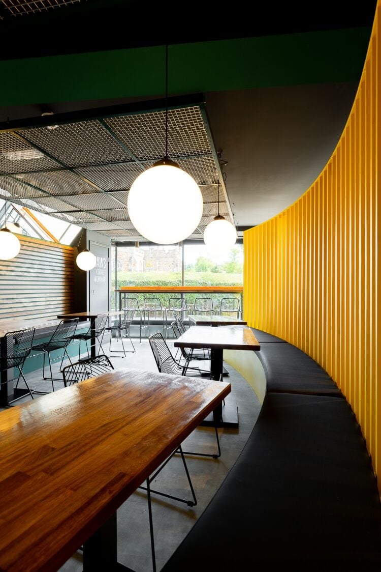 Cawsburger - REDUCED PRICE-OFFERS CONSIDERED Burger Restaurant – Hitchin Photo 4