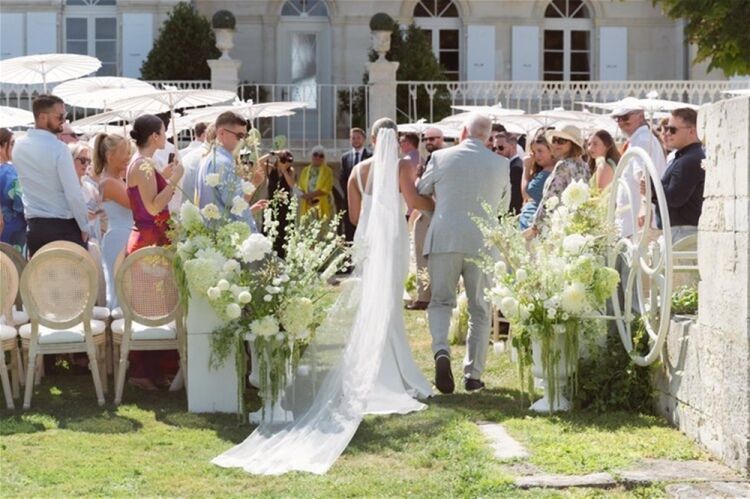 INTERNATIONAL LUXURY WEDDING DESIGNER Photo 4