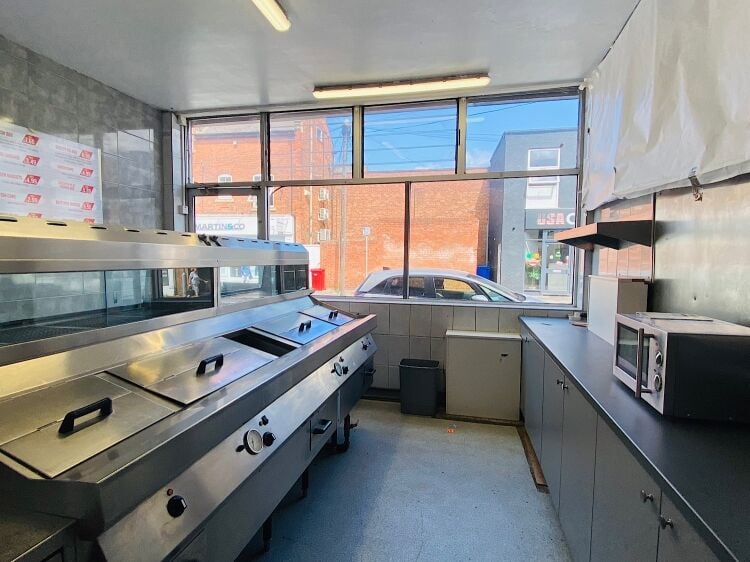 Freehold Fish & Chip Takeaway & Restaurant Located In Worksop, Nottinghamshire