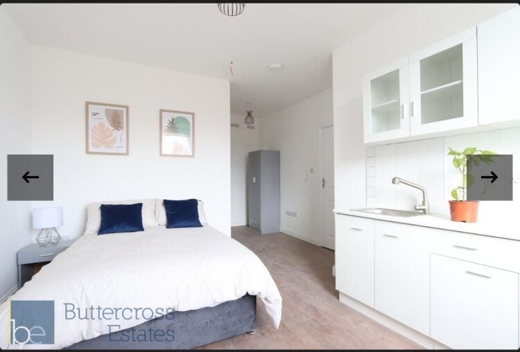 Freehold Multi Let Commercial Investment Photo 4