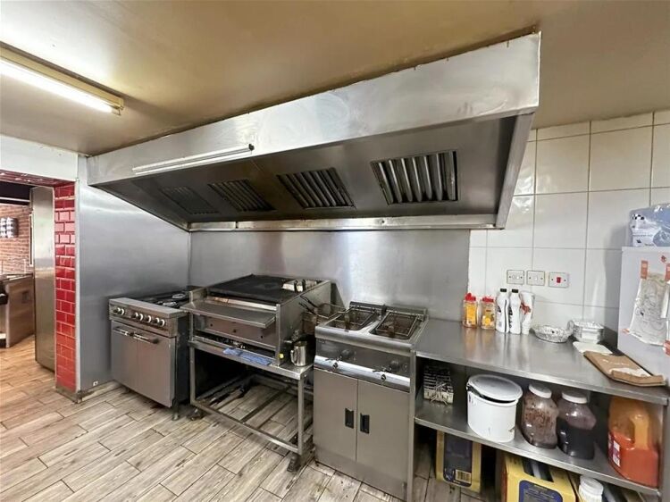 LEASEHOLD 
LIC. MEXICAN CAFE/TAKEAWAY