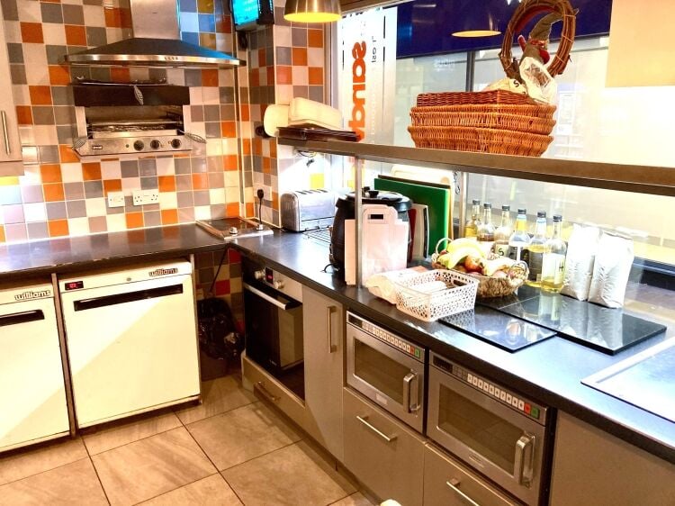 SANDWICH BAR/FOOD TO GO Photo 4