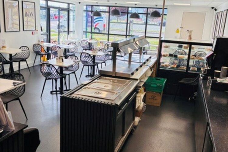 Established Cafe, Takeaway & Bar - Lincolnshire Photo 4