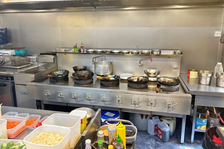 Established Chinese Takeaway - Southbourne Photo 4