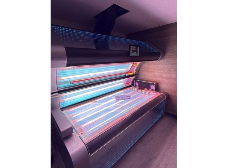 Glow Big, Dream Bigger – Premium Tanning Salon Photo 4