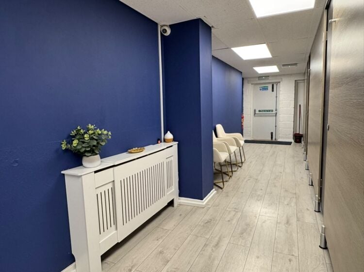 Glow Big, Dream Bigger – Premium Tanning Salon Photo 4