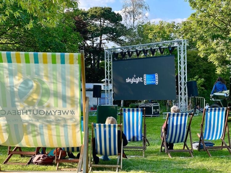 Mobile Outdoor Cinema Hire Photo 4