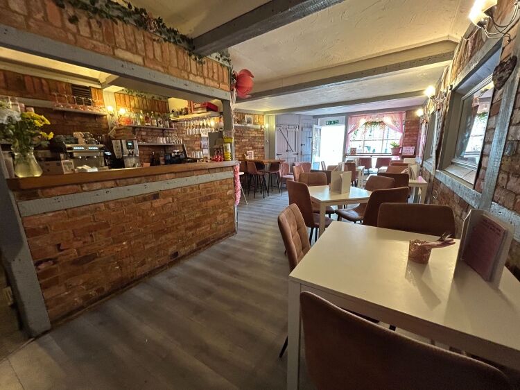 LICENSED DAYTIME CAFÉ/COFFEE SHOP