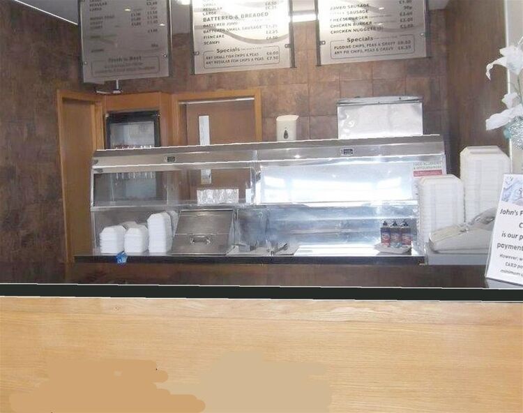 Modern fish & chip lock-up, Fleetwood residential pitch Photo 4