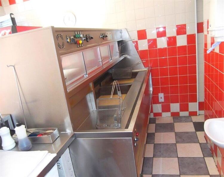 Highly profitable freehold fish & chip shop, Morecambe Photo 4