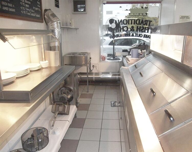Unopposed fish & chip shop, Masham market square Photo 4