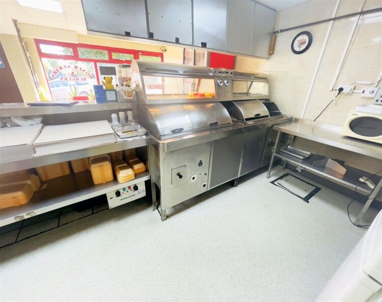 Spacious detached fish & chip shop, Wellingborough