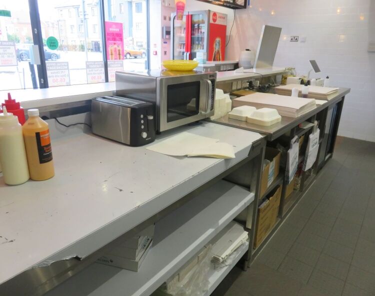 Immaculate fish & chip shop, superbly fitted & equipped throughout Photo 4