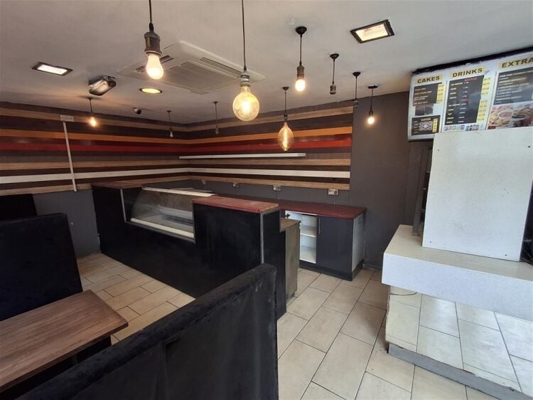 Vacant Unit For Sale in Huddersfield Photo 4