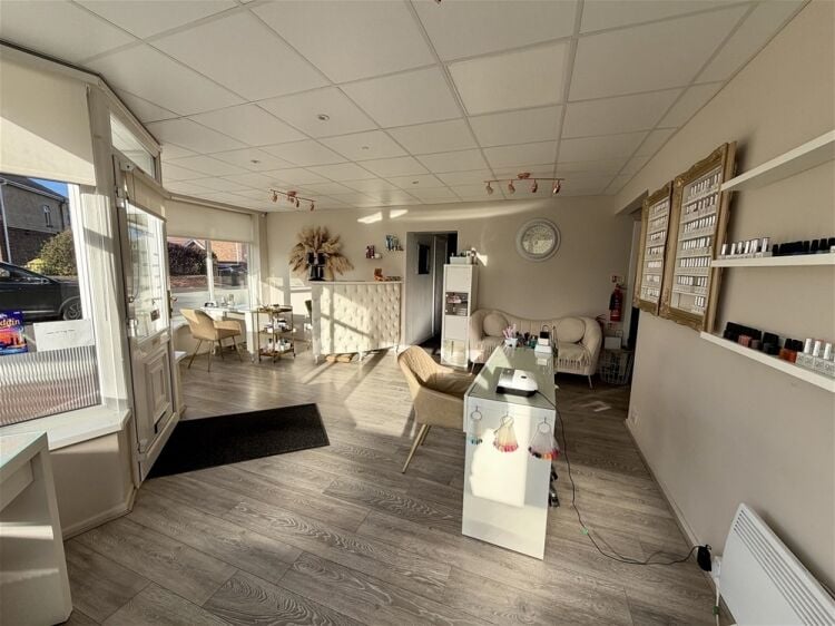 Beauty, Therapy & Tanning For Sale in Dewsbury