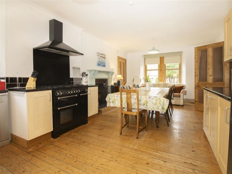 Glencanisp (Self Catering Business)