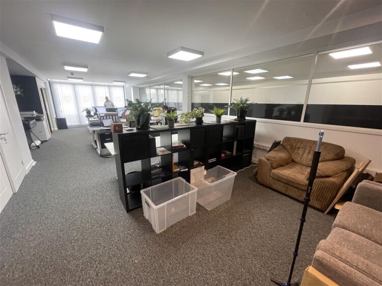Modern Office Suite off the A38 To Let For Sale in Newton Abbot