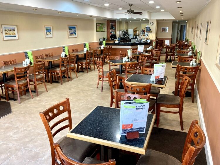 DAYTIME CAFE/COFFEE SHOP Photo 4