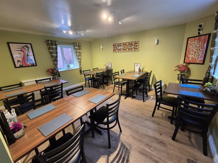 Cafe & Sandwich Bars For Sale in Leeds Photo 4