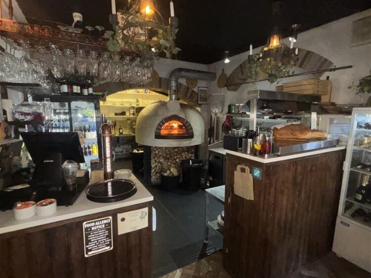 Restaurants For Sale in Leeds Photo 4