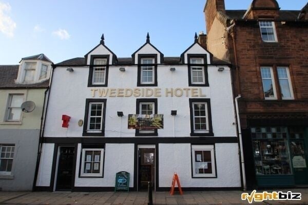 The Tweedside Hotel, Innleithen Photo 1