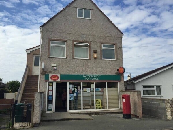 Under Offer: TRADITIONAL POST OFFICE & STATIONERS IN KINMEL BAY Photo 1