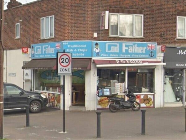 FISH BAR & FASTFOOD CAFE & TAKEAWAY WITH SEPARATE RETAIL UNIT FOR SALE IN ENFIELD Photo 1