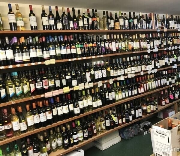 Off licence for sale no premium!! Photo 1