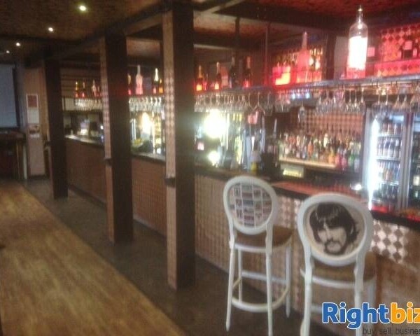 Popular Restaurant/Bar in Rhyl Photo 1