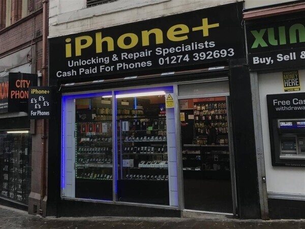 MOBILE PHONE & COMPUTER SALES/REPAIRS & ACCESSORIES FOR SALE IN BRADFORD CITY CENTRE Photo 1
