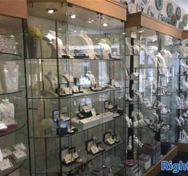 JEWELLERS - Highlands Photo 1