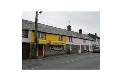 Thriving Day time Tea Rooms & Evening Chippy for Sale Photo 1