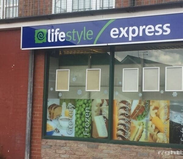 OFFERS INVITED - Off licence & Convenience Store in West Midlands Photo 1