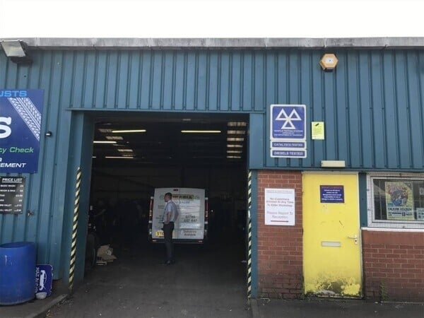 GENERAL AUTO REPAIRS WORKSHOP & TYRE FITTING CENTRE NEAR STIRLING Photo 1