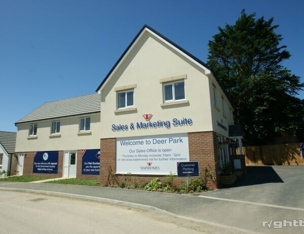 2 COASTAL GROUND FLOOR SHOP UNITS FOR SALE IN DEVON Photo 1