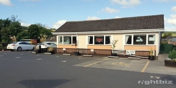 Coffee Shop/Restaurant, Earlston, Borders with Owners House (ref. 1038) Photo 1