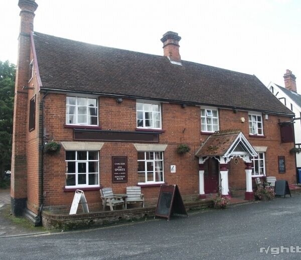 Grade II Listed Character Pub In Market Town Photo 1
